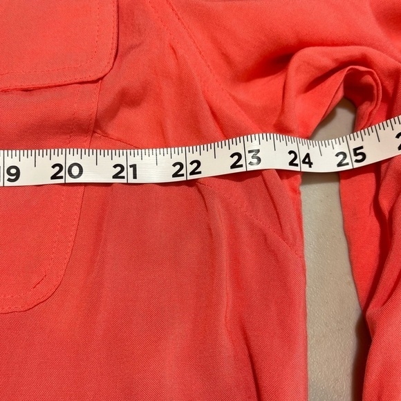 WOMAN WITHIN Apricot Blouse Button Up Front Pockets Tab Sleeves Top Size 14/16 - Picture 10 of 15